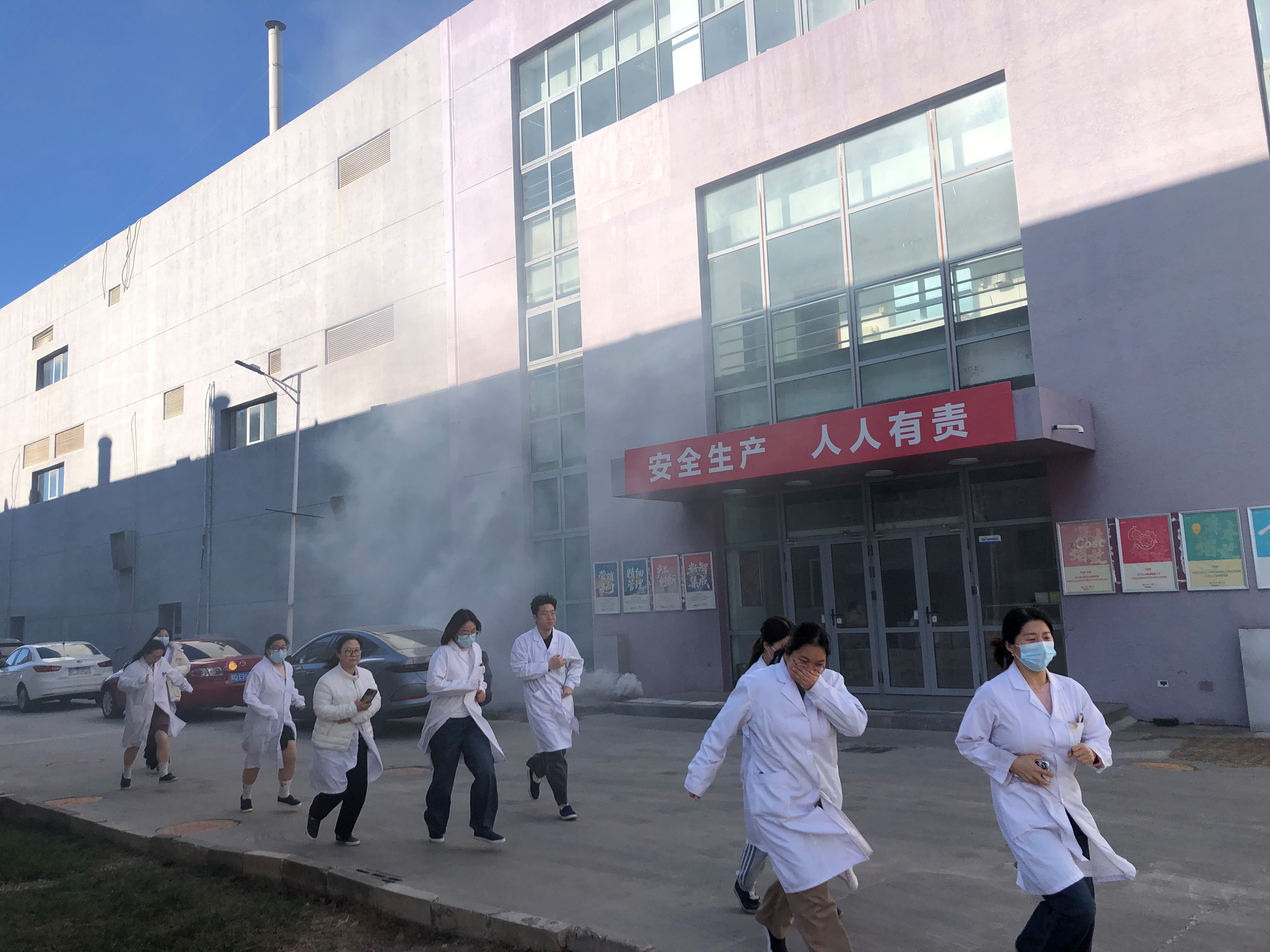 北京康仁堂組織火災(zāi)疏散逃生演練